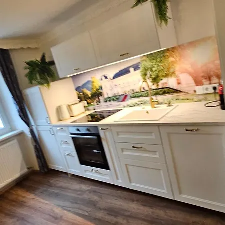 Sisi's Loft - Royale (adults Only)