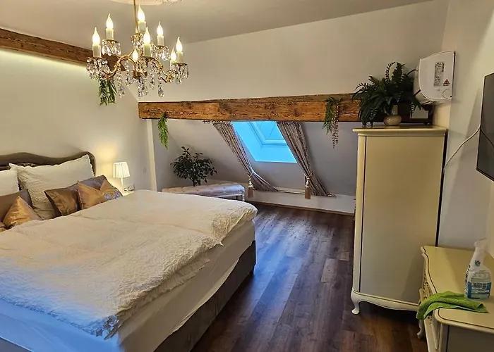 Sisi's Loft - Royale (adults Only) *